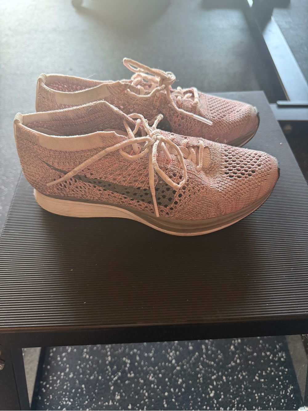 Light Pink Fly Knit Lace-Up Women’s Running Shoes. Unisex size 4.5- women’s 5.5